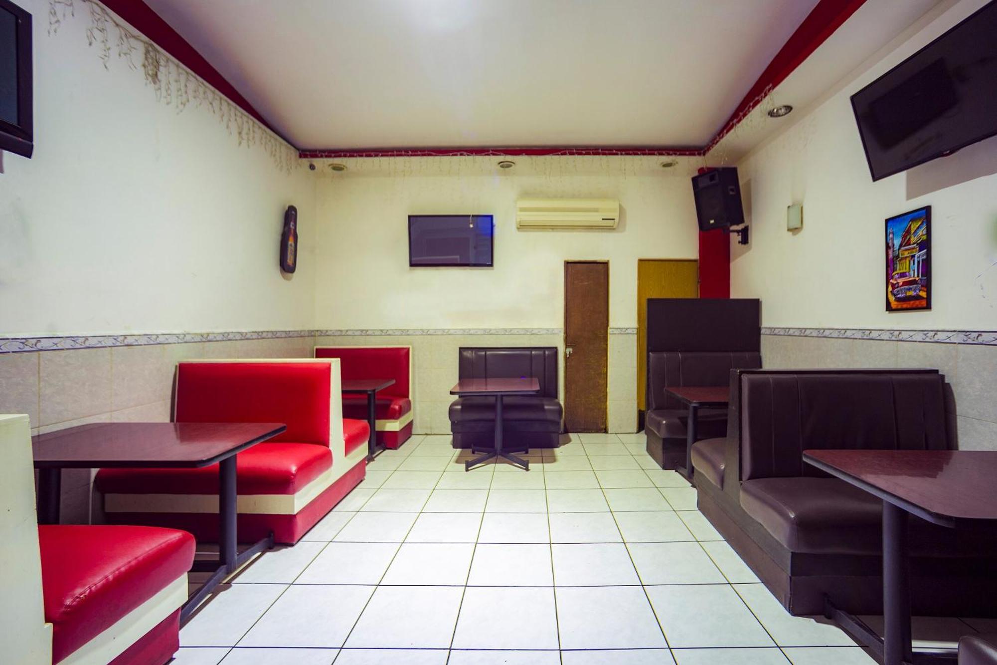 Capital O Hotel Diro, Монтеррей Экстерьер фото